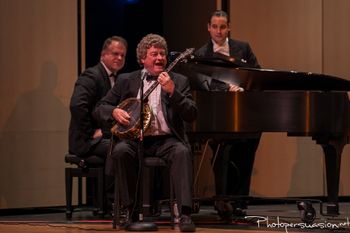 Scott Whitfield featured artist with The Singapore Slingers
