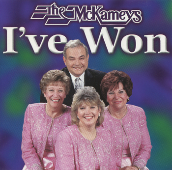 2001 - I've Won album cover. Featuring a mix hit songs and signature songs such as "He Calms Me", "At The Breaking Of Day", "They're Getting In Glory To Crown The King" and the smash hit "I've Won", this is probably their most popular album of the 2000s.
*Special thanks to SGHistory.com for the photo
