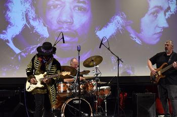 Hendrix shredding

