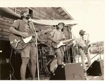The Burnouts, personnel unknown
[photographer unknown]
1975
