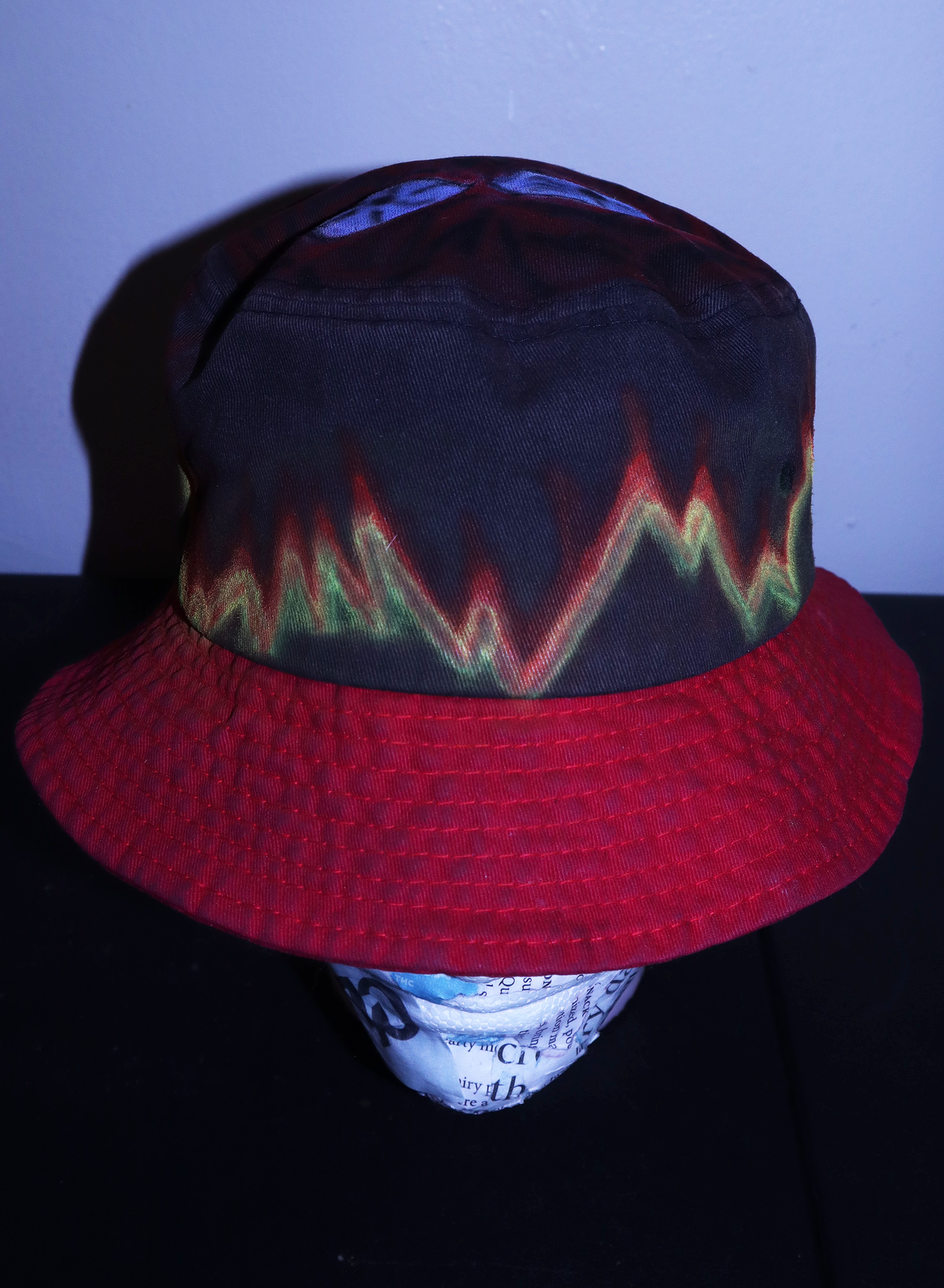 BURNTFACE: Bottom rack; gold tooth Bucket hat 