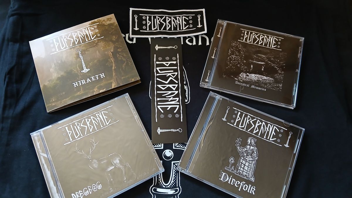 4 CD Horde with Patch and Bookmark