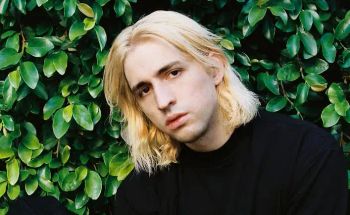 Porter Robinson
