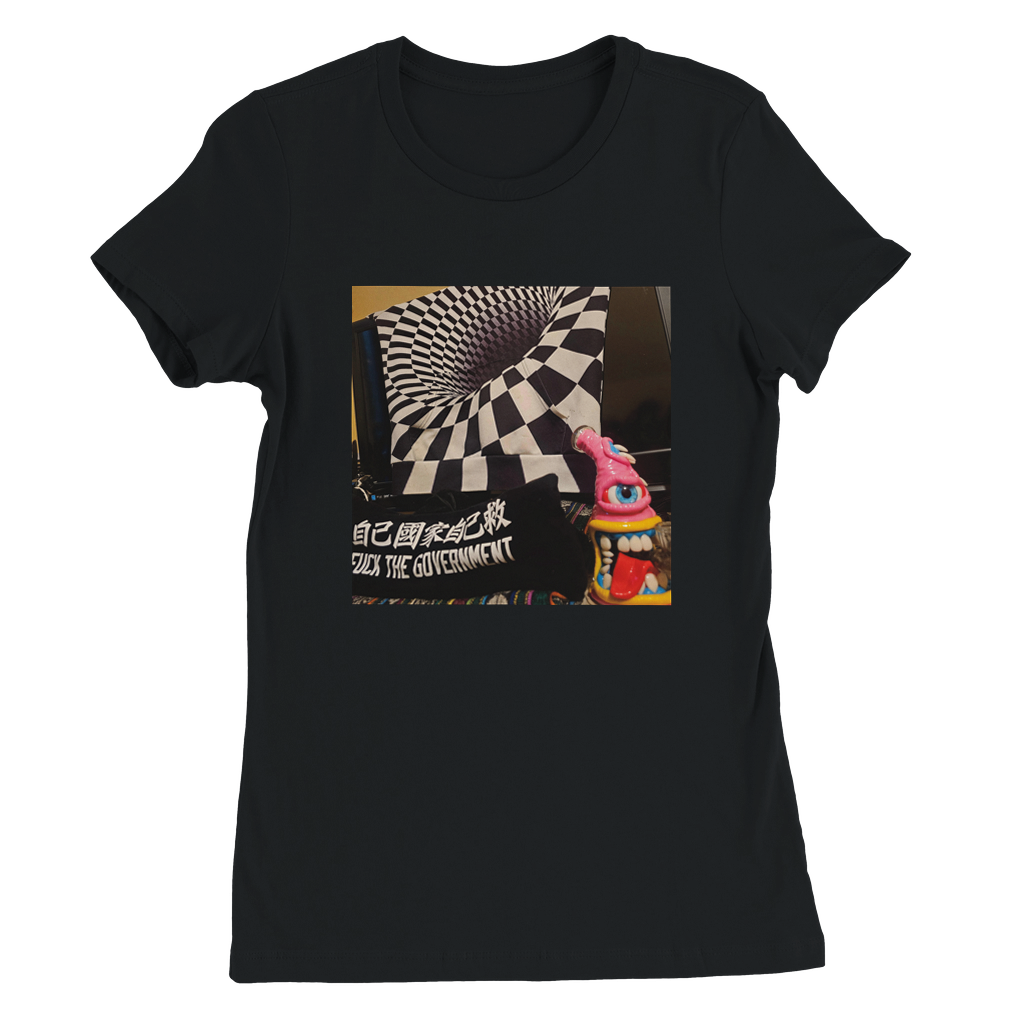 WHOS GONNA QUIT THEIR JOB? - Women’s Cut T-Shirt