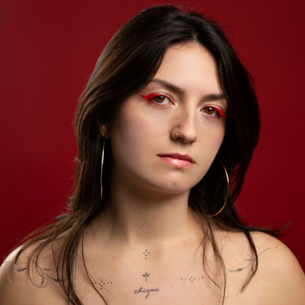 pop, electro, indie, alternative, Zélie, musique, chant, projet intime, autrice, compositrice, piano, textes frontaux, électronique, intense, artiste, française