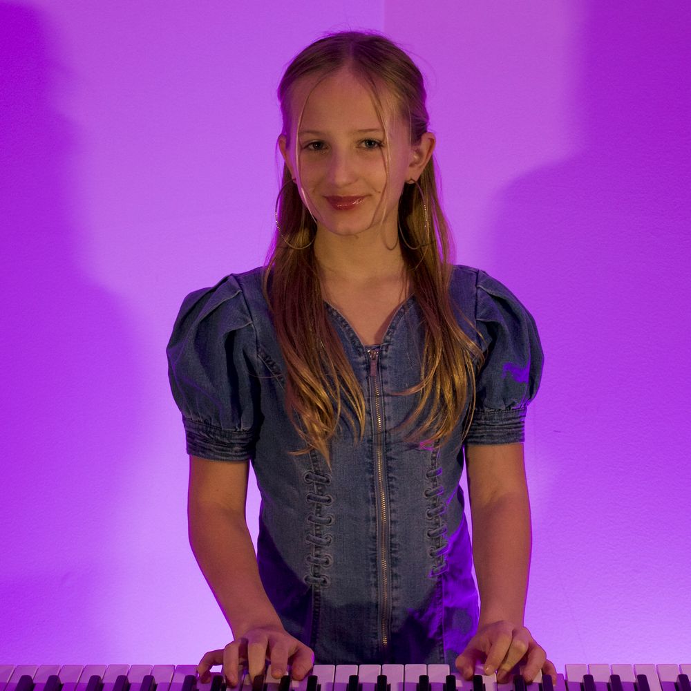 Dylan Wilson at the piano 