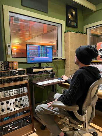 Tracking at 7 Hills Studio (Seattle, Wa).

