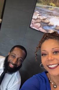 An Afternoon of Holiday Cheer with Re’Monda
