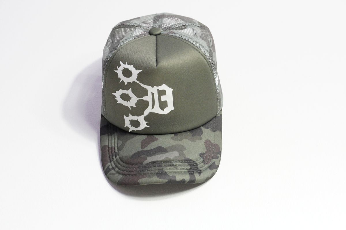 3 points camo hat