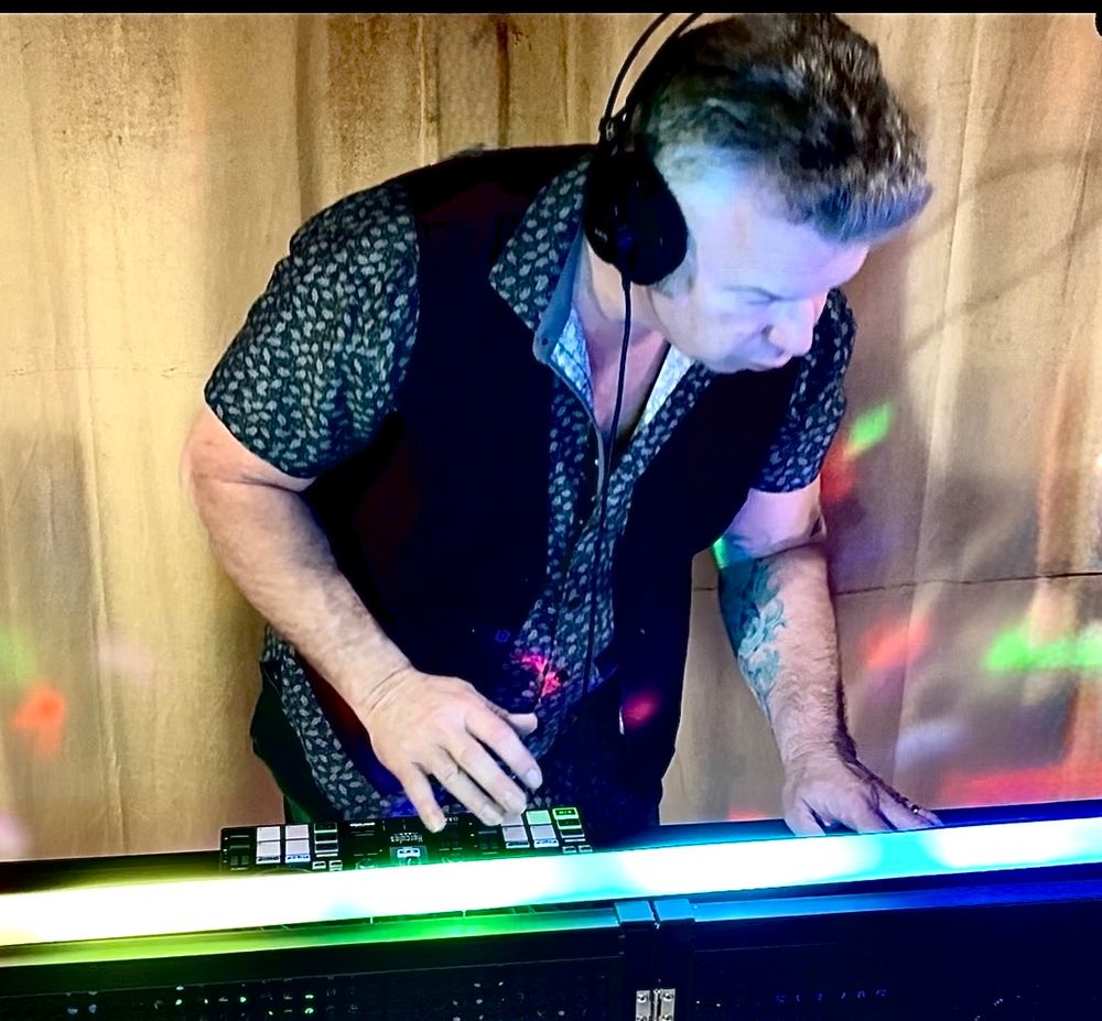 dj playing songs for a party in the dallas fort worth keller denton arlington country club private party sound system southlake wedding event westlake