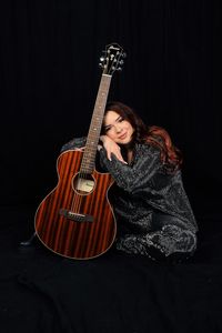 NEELEY LUNA LIVE ACOUSTIC MUSIC