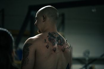 Kissing Lilith | What To Die For
