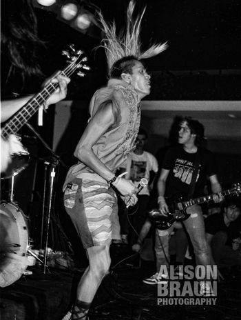 Alison Braun @alisonbraunphoto of SNFU
