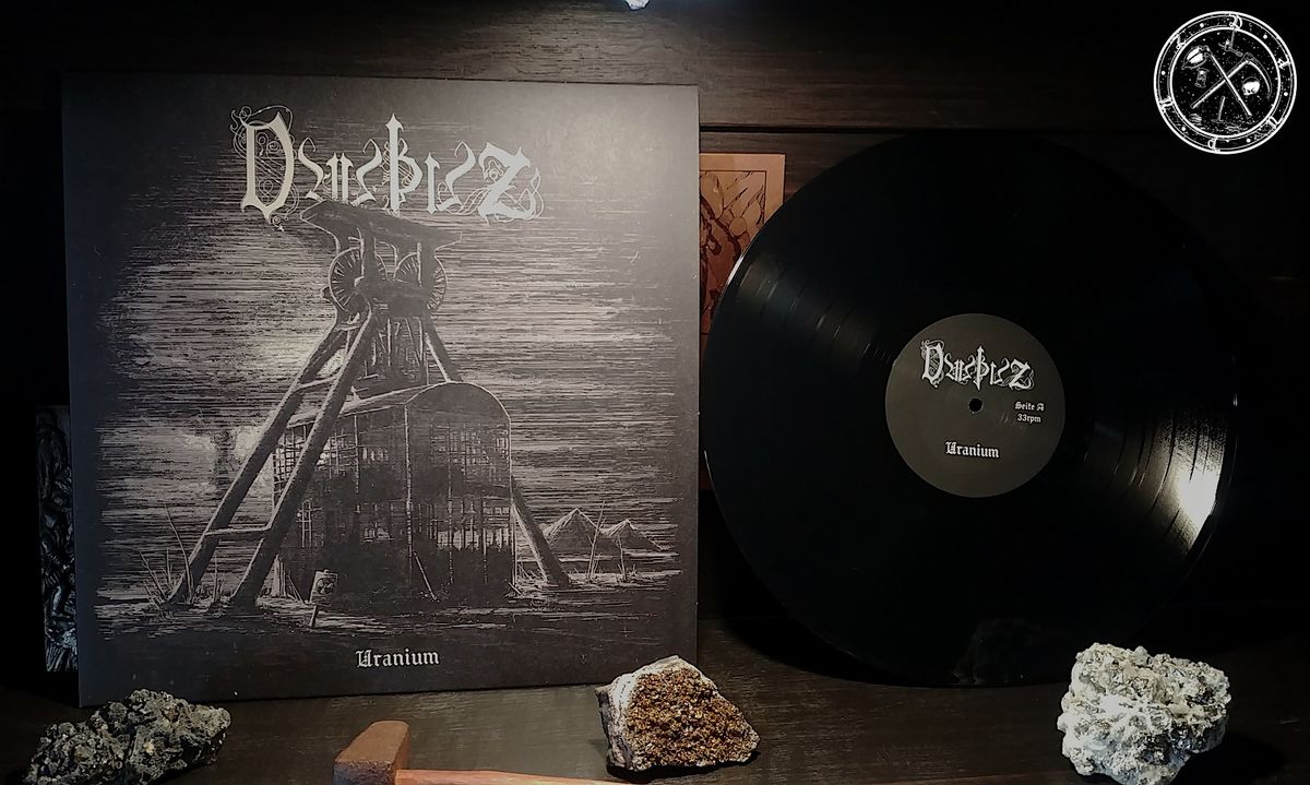 Uranium: LP black | Dauþuz