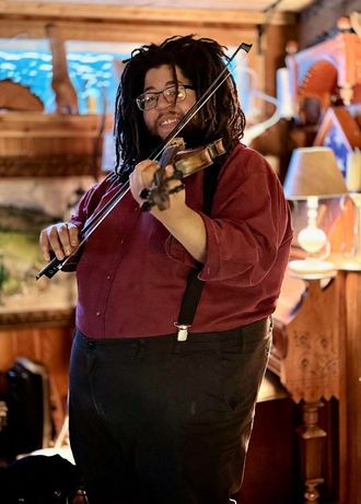Justin Curry Violin, Virtuoso Private Events Wedding violinist for hire Professional event violinist Book live violin music Violinist for corporate events Local musician booking Electric 