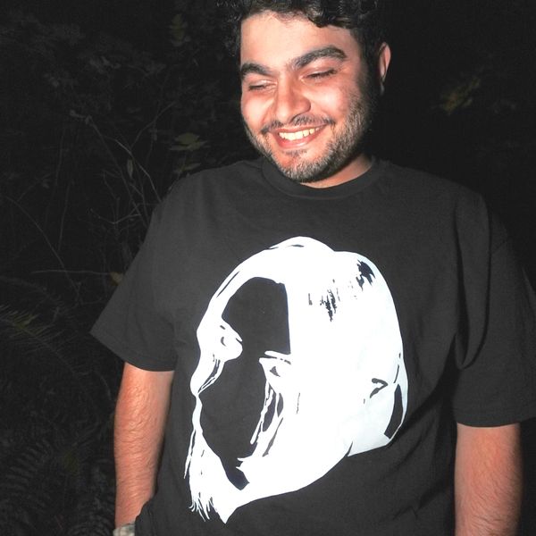 SHMANI STENCIL TEE