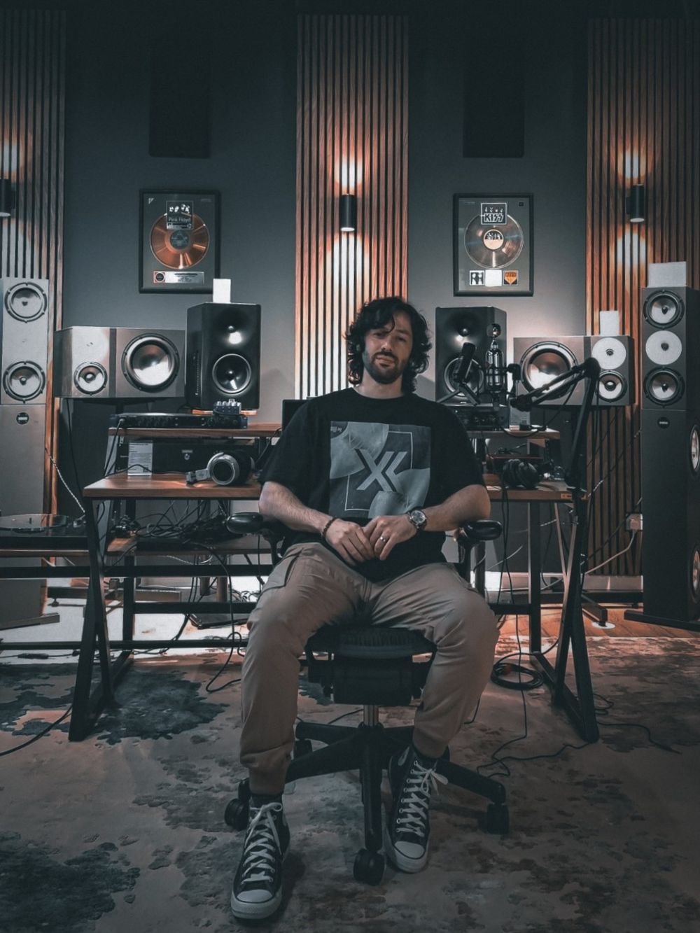 Xerxes-K – Vocalist, Topliner and Music Producer specializing in Deep House and Melodic Electronic Music