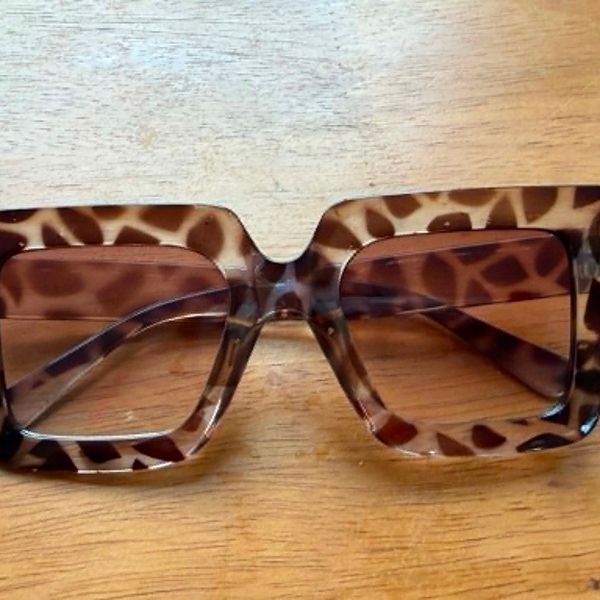 Tortoiseshell Oversized