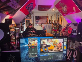Tennessee Tales and Tunes Podcast with host Michael Ponder.
