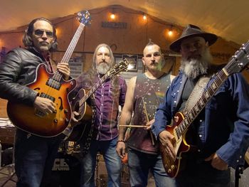 Pickin' and scowlin' with the John Wayne Band
