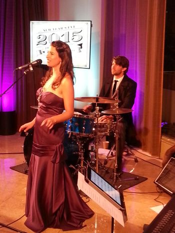 Fairmont Miramar Santa Monica, New Years Eve 2014 - Savi & the Hot Toddies
