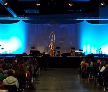 Mega Workshop. I had the opportunity to share with 3000 girls. :-)  They were awesome!
