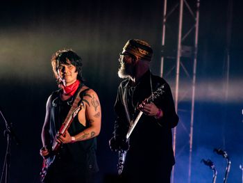 VICENTE JÁUREGUI / ALEX OTAOLA / FORO BLACK BERRY (SPR, 2025).
