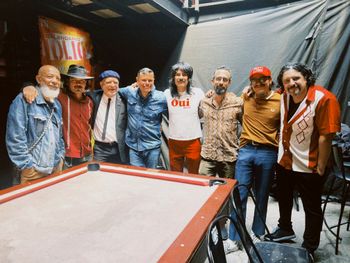 VICENTE JAUREGUI, CHUCHO TORMENTA, ALONSO ARREOLA, JAIME LOPEZ, JUAN PABLO VILLA, (GRABACIÓN VIDEOCLIP "NECESITO UNA COMPAÑERA DE SAN PASCUALITO REY, 2024).
