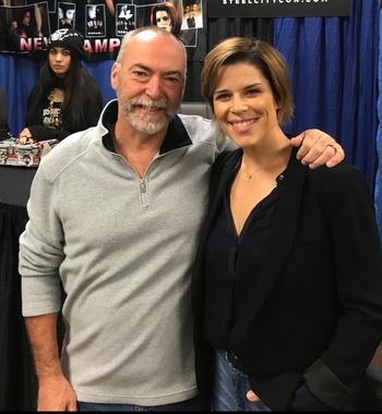 Neve Campbell
