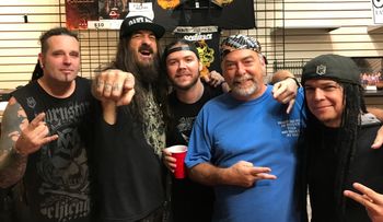 Saliva
