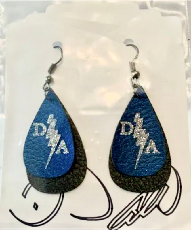 DA leather earrings 