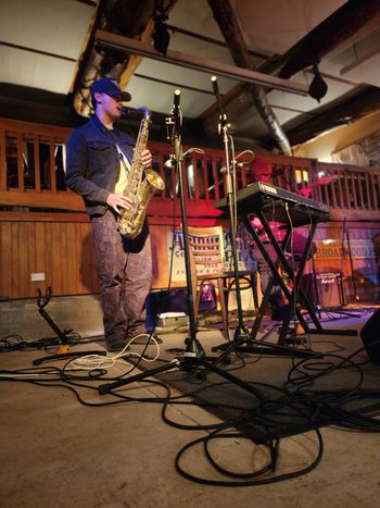 Jamming my Sax solo

