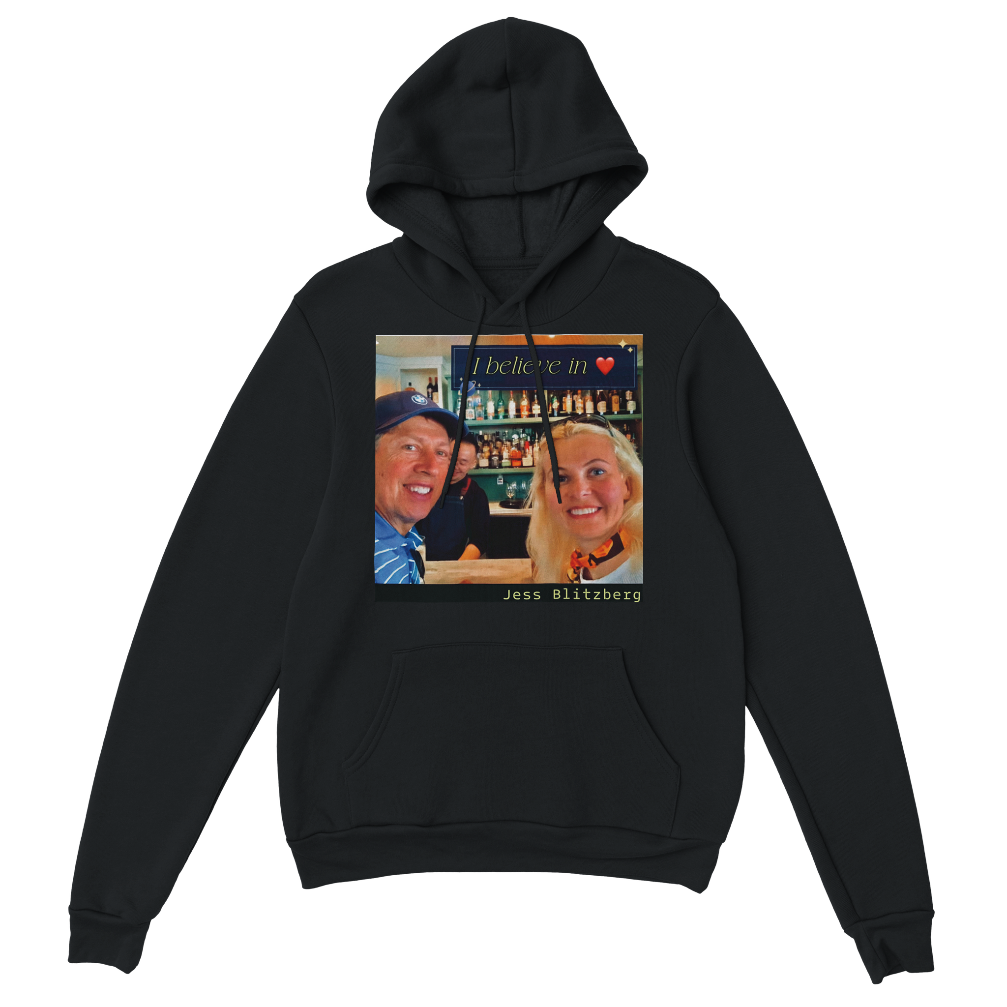 I believe in love - Classic Unisex Pullover Hoodie
