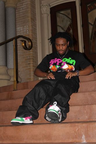 Klover! sitting on steps