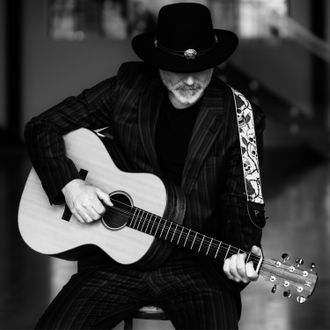 mat geddes shake the world the gedi night singer songwriter nashville steve dawson victoria door d'or the exquisite dream