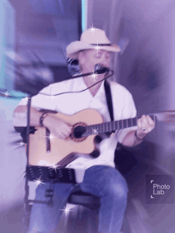 Rockin at Miss Newbie's with a sparkle, lol
