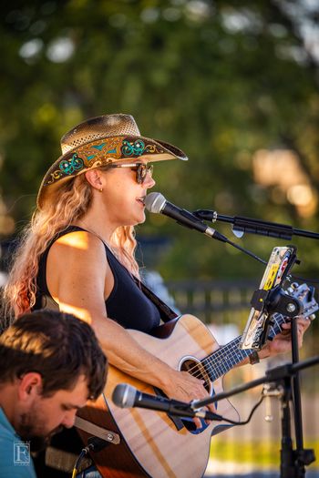 Campa Landa - New Braunfels, TX (with Joe Congdon)
