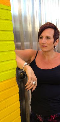 Tania Grubbs Vocalist