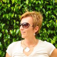 Tania Grubbs Vocalist