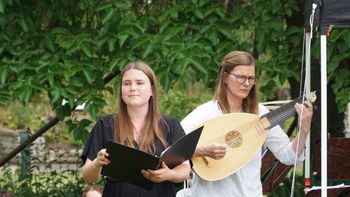 Sarah Colgan & Elizabeth Pallett (Lute) - Stratford Upon Avon (June '23)
