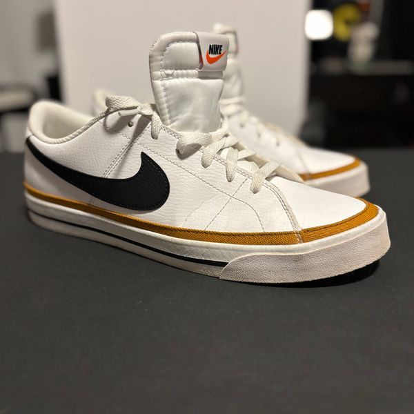 Nike court legacy Men's size 11.5 Mid Athletic Sneakers DH3152-100