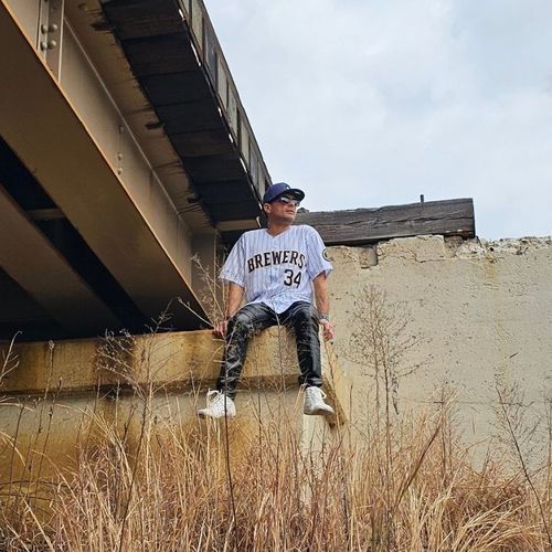 Logan Kimball - Chicago Music Producer - Hip-Hop, Pop, EDM, Rock, Instrumentals - Dark North Productions, Milwaukee Brewers