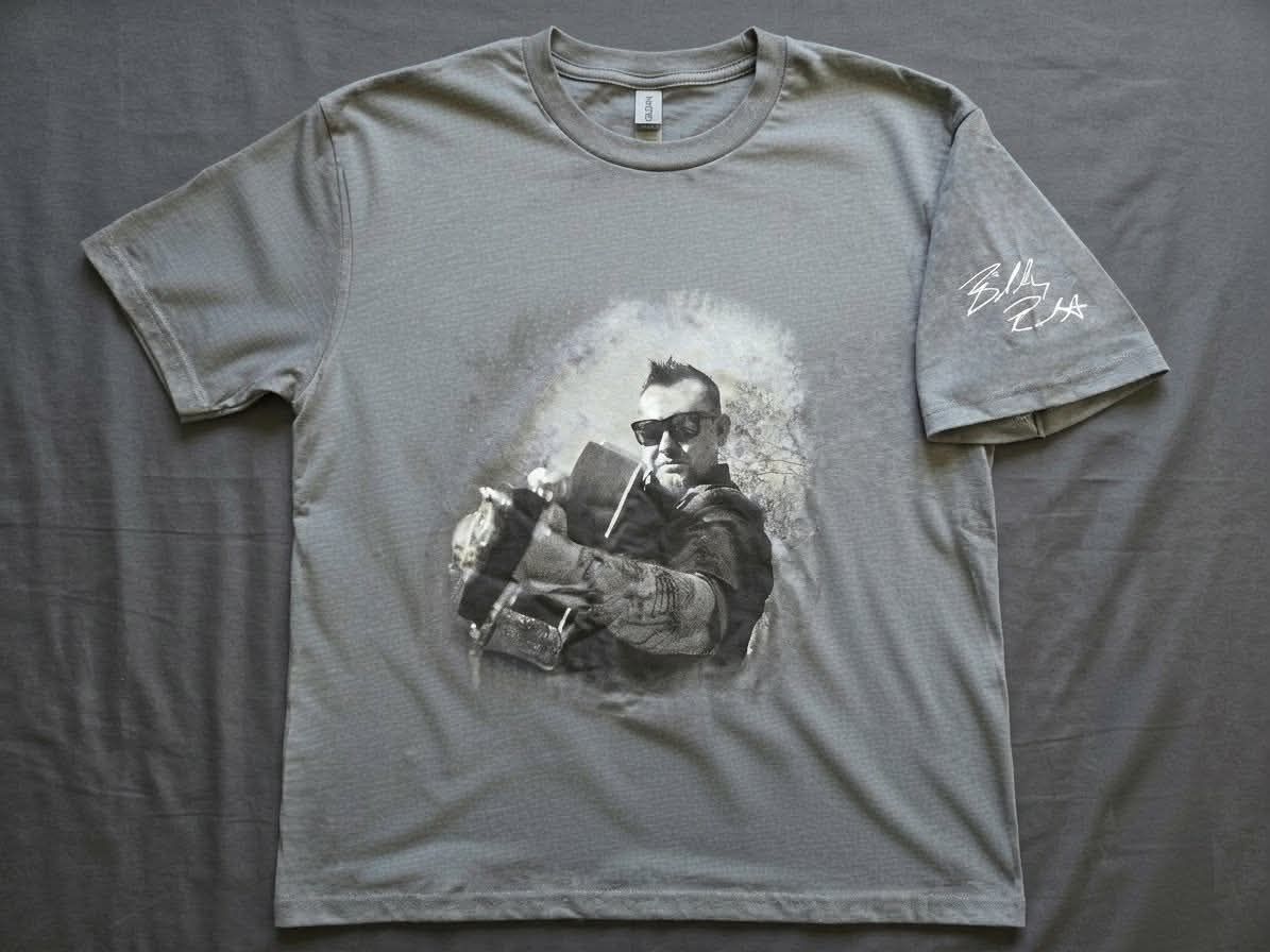Signature T-Shirt