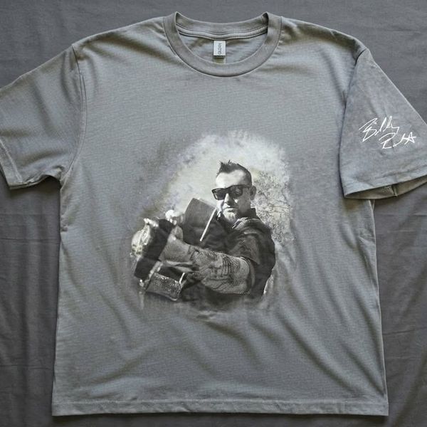 Signature T-Shirt