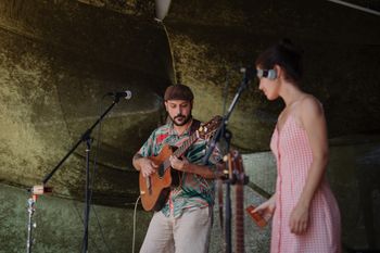 Dúo Piraguas at Bunter Sommer Neustadt Dresden.
Photo: Nora Scholz
