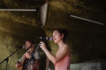 Dúo Piraguas at Bunter Sommer Neustadt Dresden.
Photo: Nora Scholz
