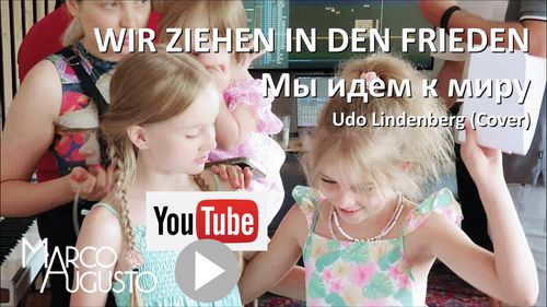 Der ukrainische Kinderchor im Stuttgarter Studio "Tohnzimmer", bereit, um mit Marco Augusto den Udo Lindenberg-Song "Wir ziehen in den Frieden" als deutsch-russische Version einzusingen.