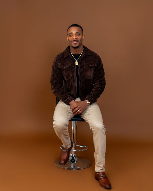 I am a passionate Gospel recording artist and Psalmist dedicated to leading worship and sharing the message of Jesus Christ through my music. My mission is to inspire and uplift individuals, 