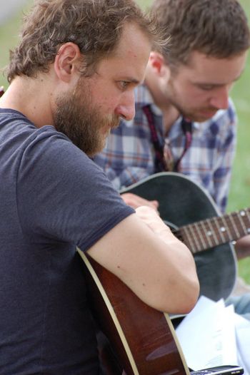 Ottawa Folk Festival, 2010. Candidate image from the Drive album ‘2010 Ottawa Folk Festival — Craig and Rowan candidates’; photographer and identities pictured unconfirmed. Source: Google Drive album.
