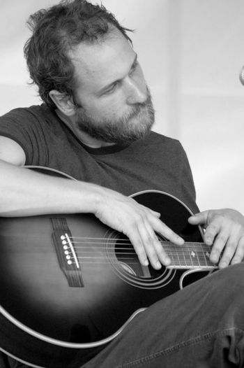 Ottawa Folk Festival, 2010. Onstage with Craig Cardiff. Source: Google Drive archive ‘OttawaFolkFestival2010_420219939246’; photographer uncredited.
